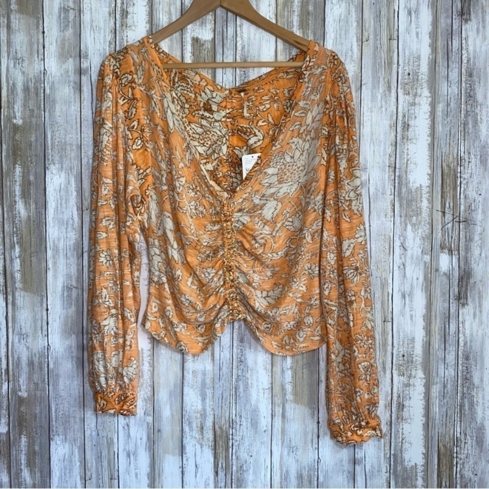 Free People Say The Word Top Blood Orange Floral Ruched Long Sleeve Blouse S NWT - Picture 3 of 11